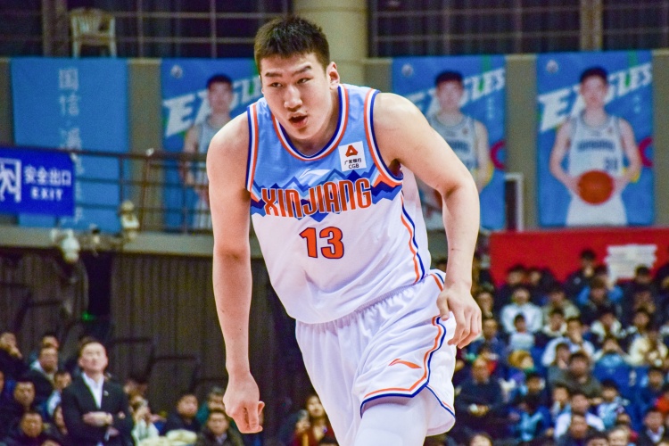  高效輸出！李炎哲半場(chǎng)7中5拿到12分2板1助1斷2帽