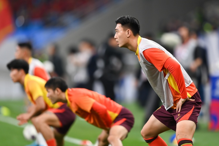  足球報：張玉寧、蔣圣龍均有不同程度傷病，伊萬未讓在熱身賽出場